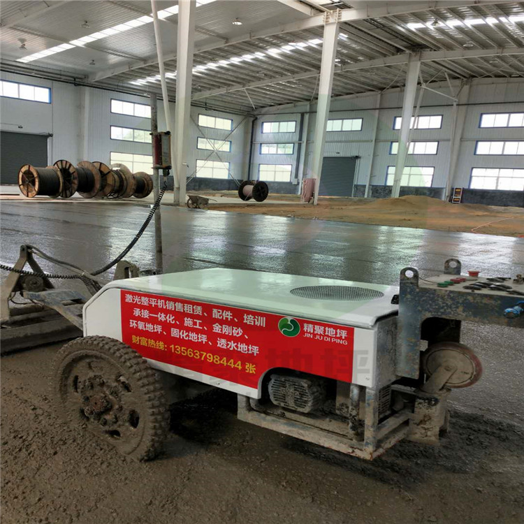 酷暑來臨，混凝土激光整平機的保養很重要！